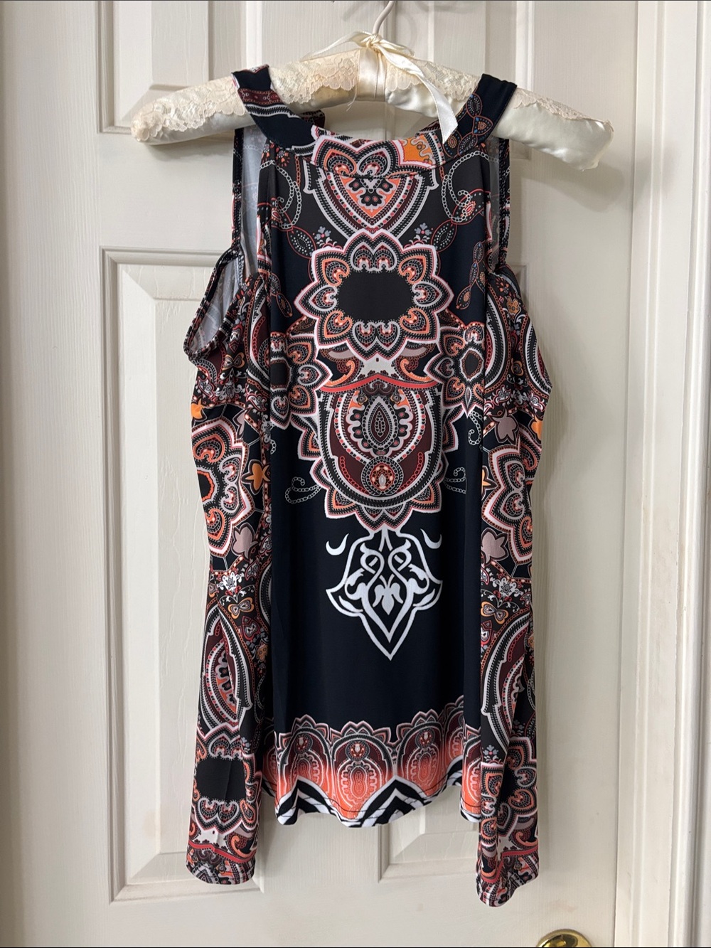 VENUS Black Cold-Shoulder Blouse with Coral & White Paisley Print